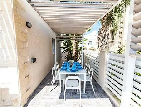 Villa Timotheos